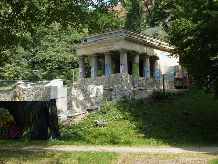 Mauzoleum rekonstrukce